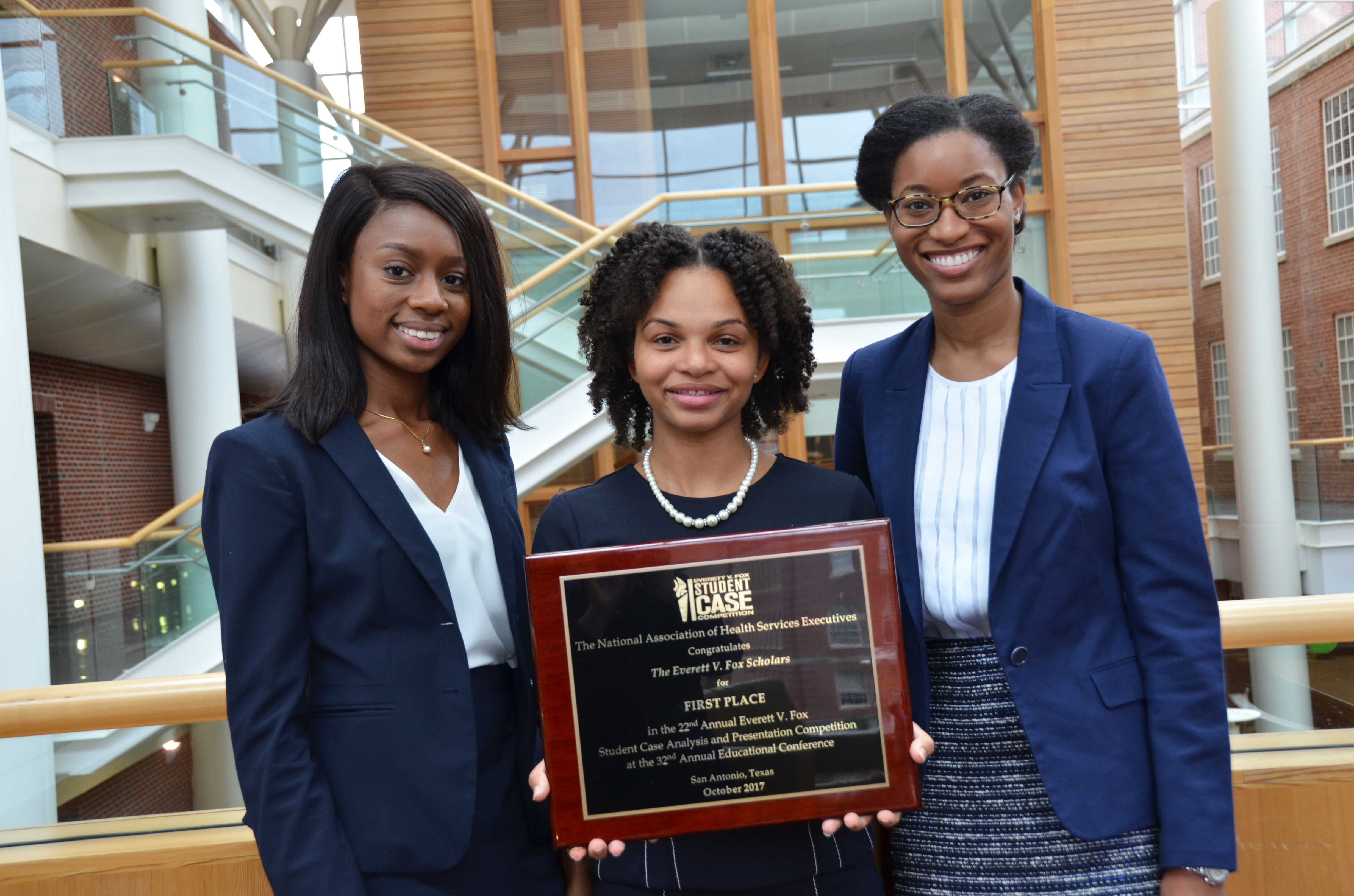 Left to right are Oluoma Chukwu, Lauren Jordan and Jessica Broadus, winners of the Everett Fox Student Case Competition. (Photo by Linda Kastleman)