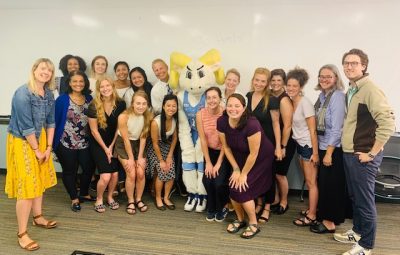 Dr. Travis Johnson poses with Ramses and the Public Health Leadership Program's Fall 2019 cohort